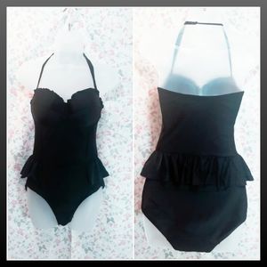 🎉2xHP🎉 F & F Vintage Style Halter Swimsuit